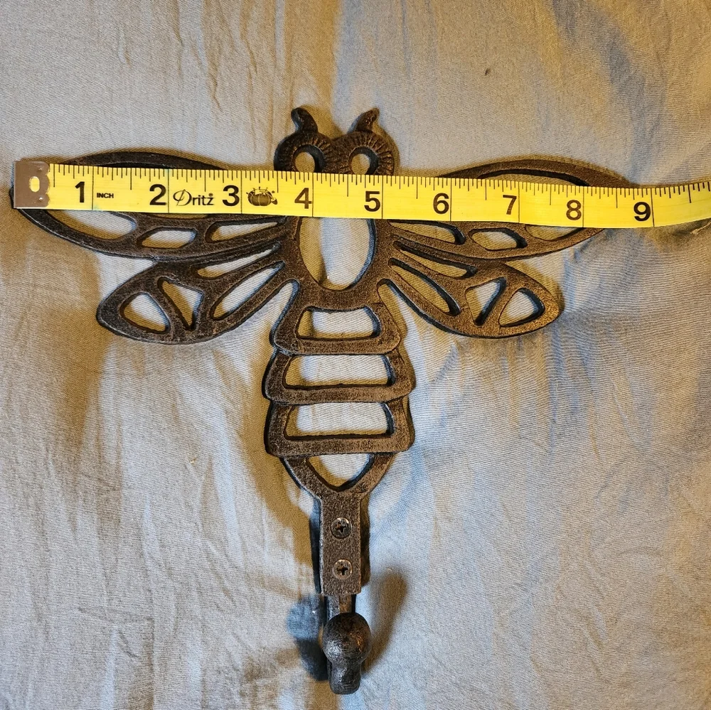 3 Decorative wall hooks 2 Dragonflys and Birds